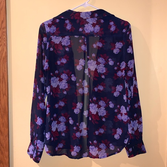 American Eagle Sheer Flower Blouse 🌸 - Picture 2 of 3